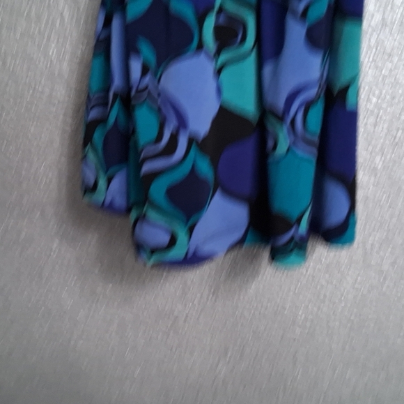 Apt. 9 Multicolor Tunic With A V Neck & Cap Sleeves Size PMI - Picture 2 of 13